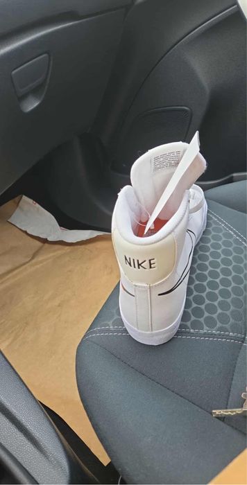 Маратонки Neike  чисто нови