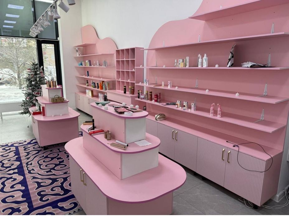 Продам мебель для магазина