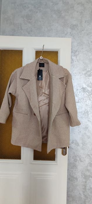 Пальто демисезонное лёгкое