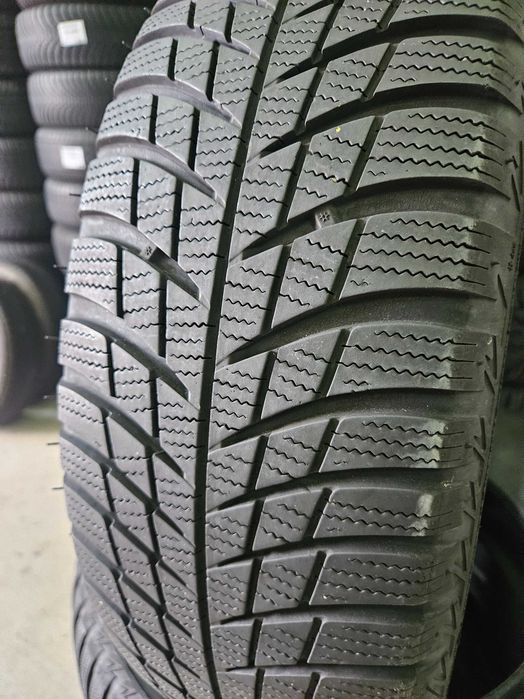 4бр 215/65/17 BRIDGESTONE 6,5мм грайфер дот:23г безплатен монтаж