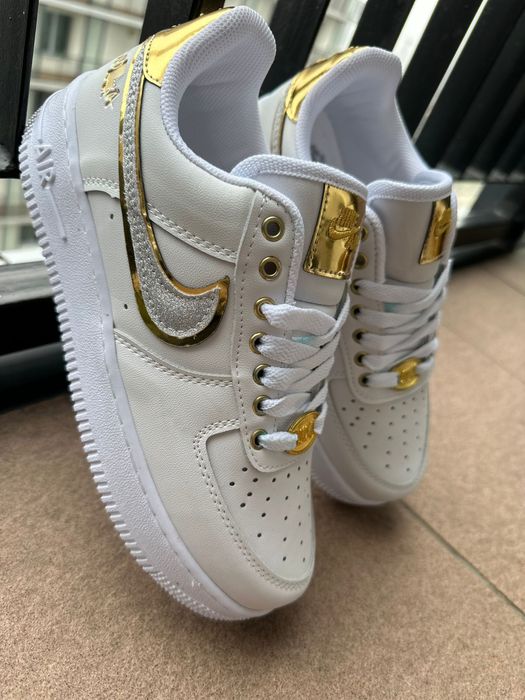 Adidasi Nike dama alb