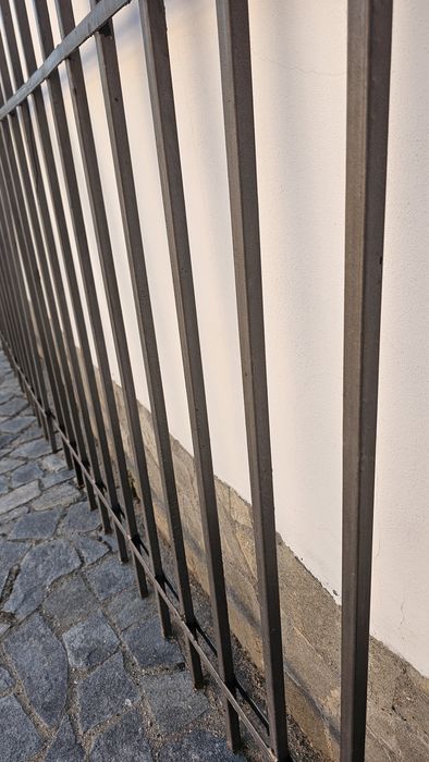 Продавам Метална ОГРАДА