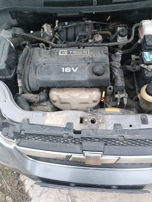 Vând Chevrolet Aveo