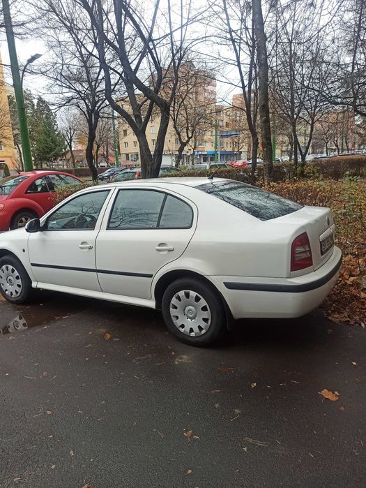 Skoda Octavia berlina