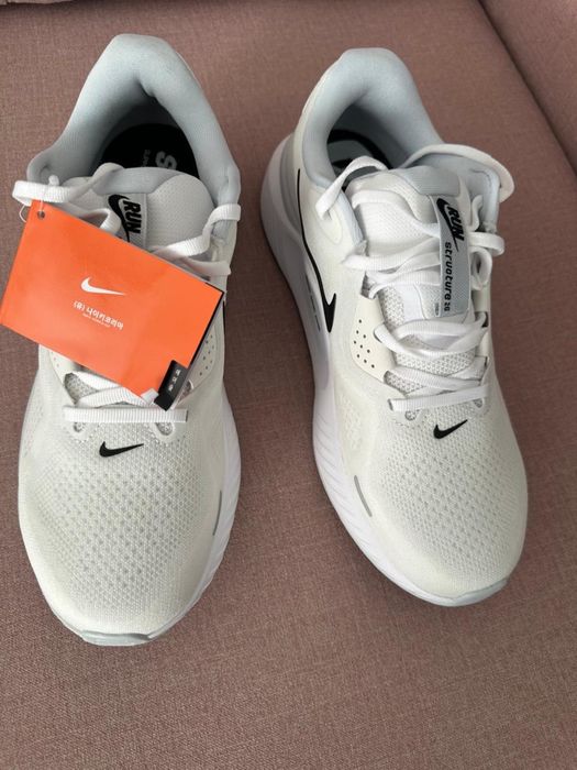Оригинальные кроссовки nike