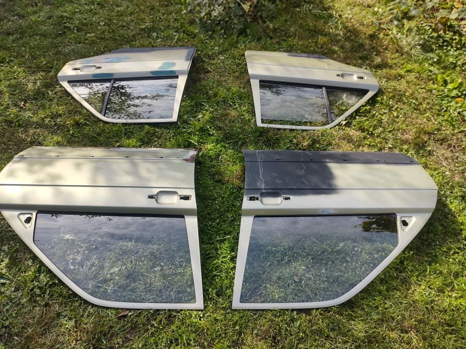 Врати за Мерцедес 190 w201