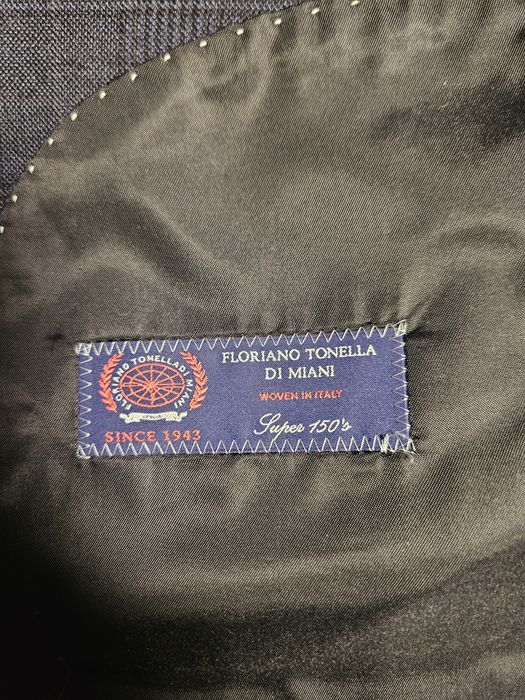 Классический костюм