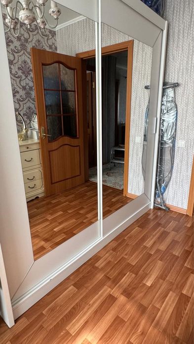 Шкаф-купе с зеркалами