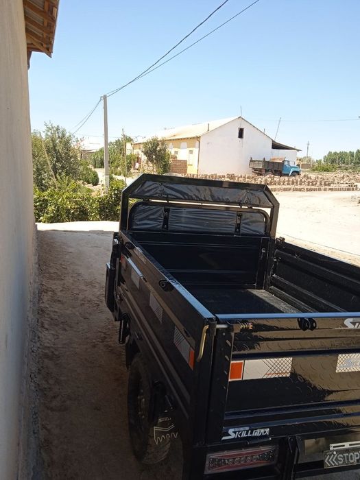 Armada motors    .
