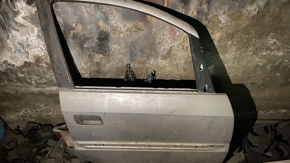 Опель зафира есік дверь передний правый