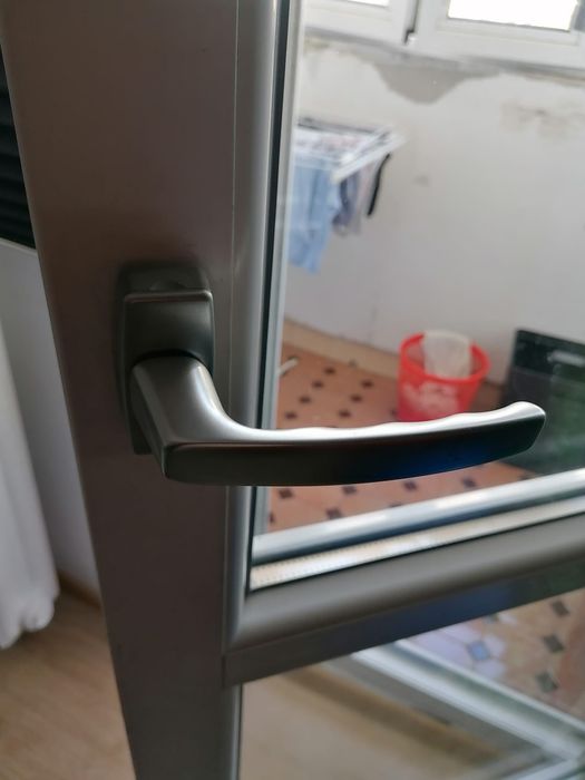 Reparatii termopane non stop