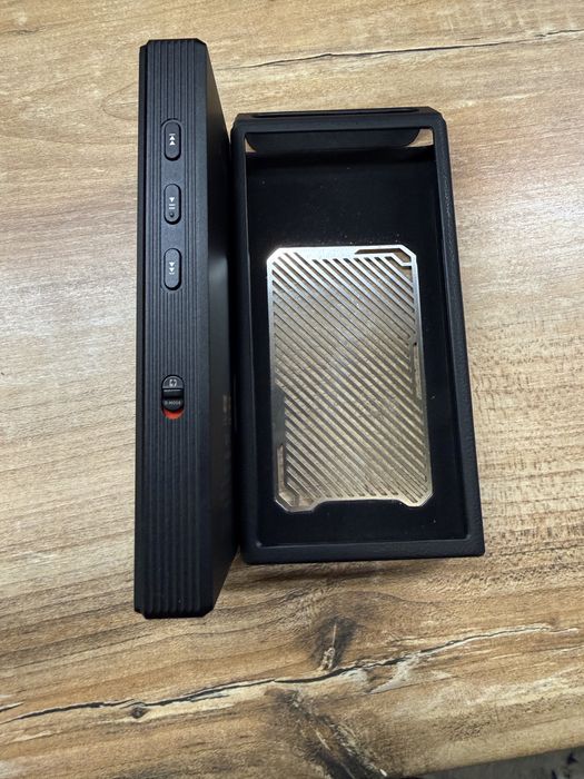 FiiO M33 R2R – DAP Hi-Res Audio – stare impecabilă + microSD 500 GB