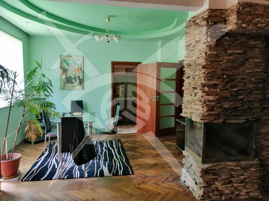 Дава се под наем Четиристаен апартамент в Варна, Общината - 120 кв.м за 1000 € - Снимка #2