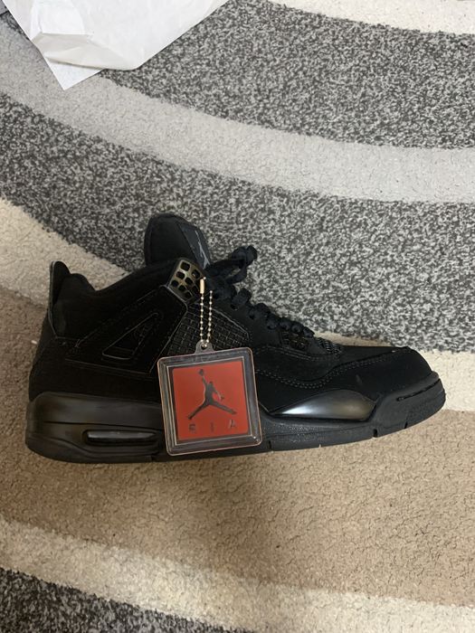Jordan 4 black cat