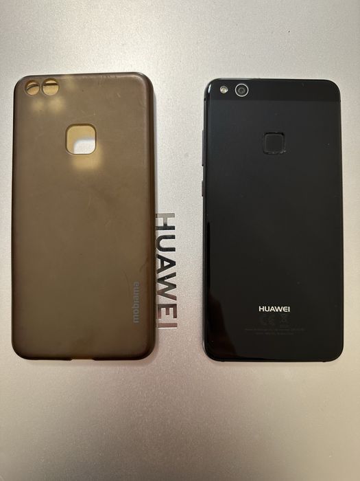 Huawei P10 Lite, 3 GB RAM, 32 GB memorie internă.