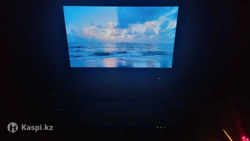 Ноутбук игровой продам