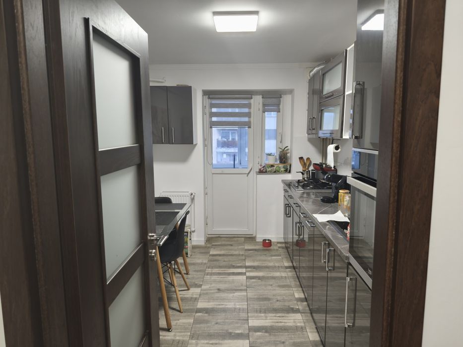 Ap.4 Cam. 1 Mai - Ciuperca , Decomandat 86 Mp,Renovat Total Centrala