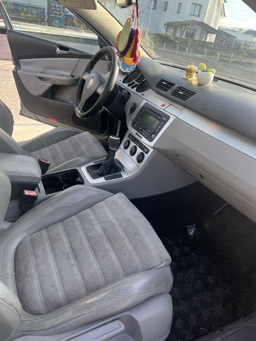 Vând Volkswagen passat, an 2005.