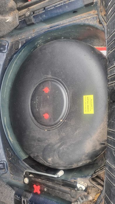 BMW 318 / 2001г./ 2500лв. Бензин - газ, газовата уредба е на 2 години