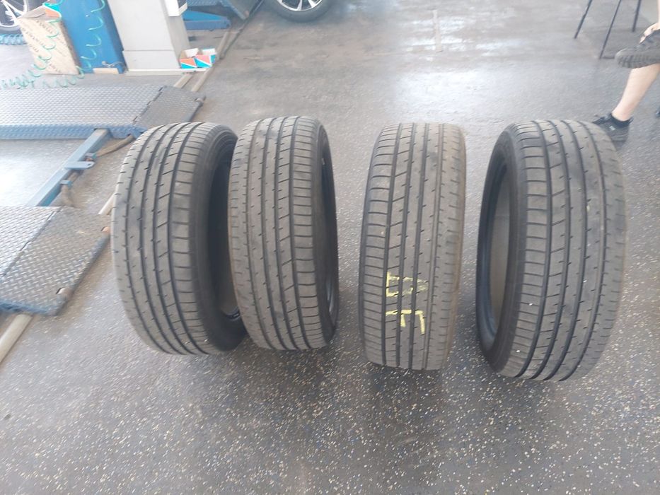 225/55/19 anvelope Toyo