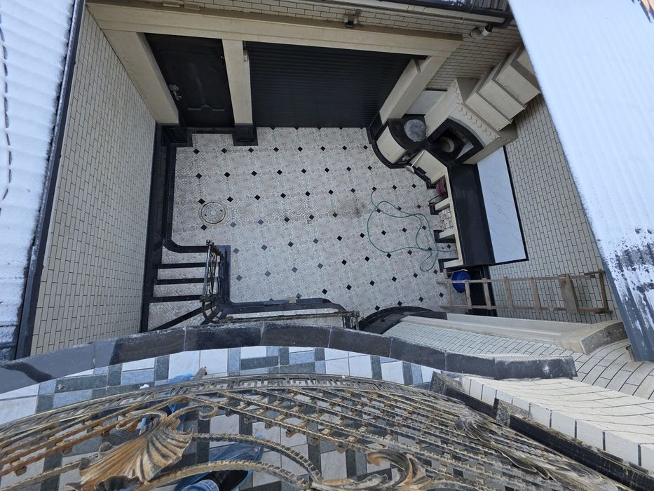 Продается дешево! 400м², 1.5 сотки, 4 уровня, институт ИНХА