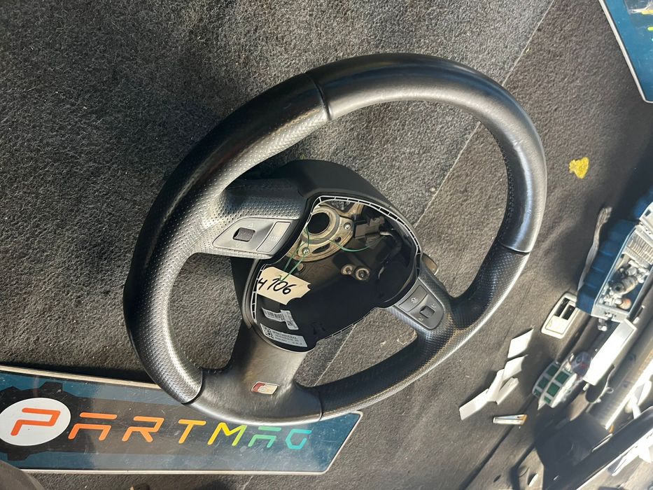 Оригинален волан за Ауди Audi 8P0419091 A3 Q5 F1 пера ном 106