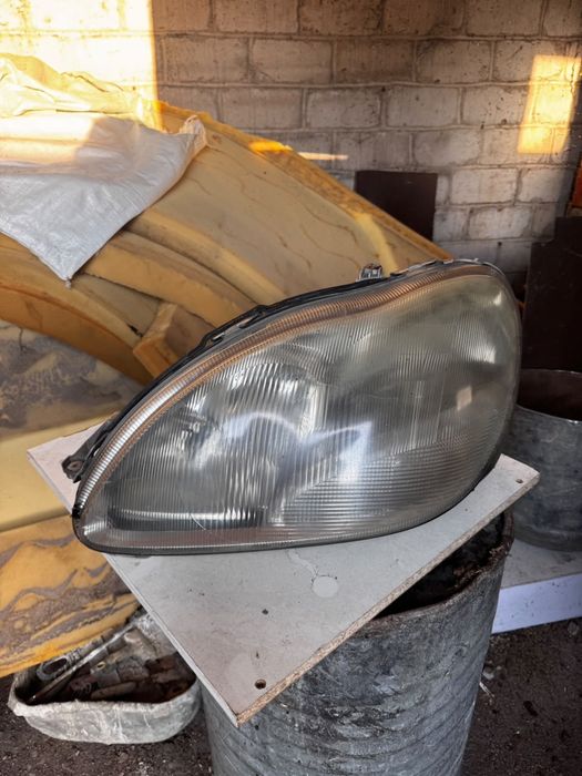 Продам фары на w220