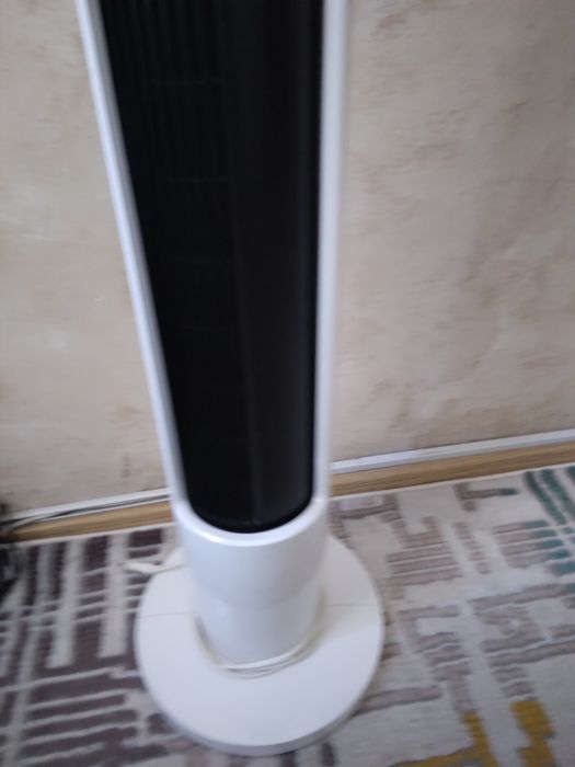 Vând ventilator turn Trotec.