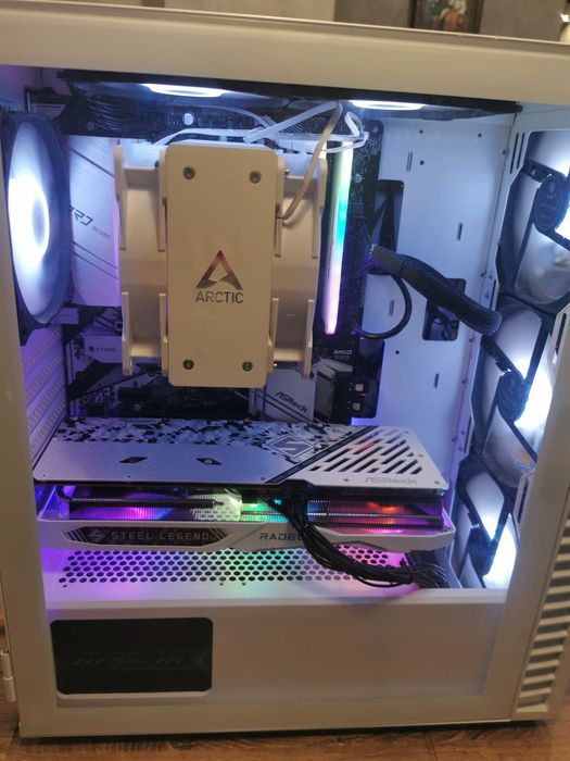 Нов геймърски компютър R7 5700X, 2x16RAM, RX7600