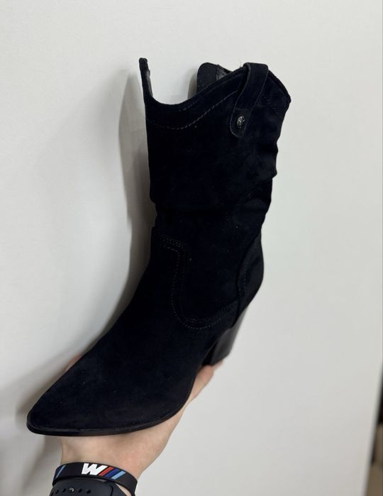 Сапоги женские .