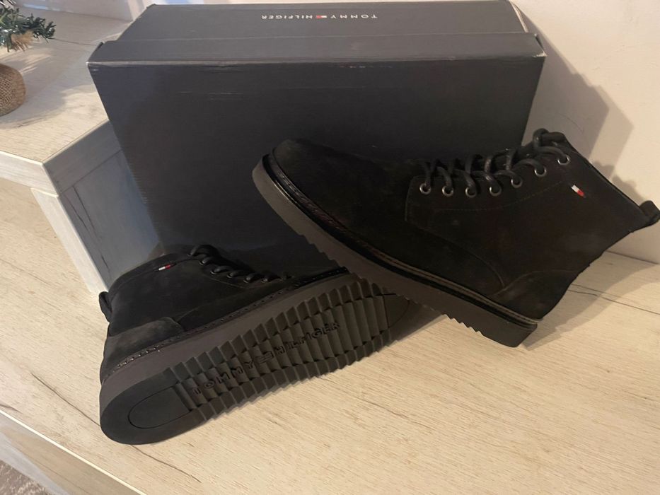 Tommy Hilfiger Timo 3b FM0-4191-BDS nr 44