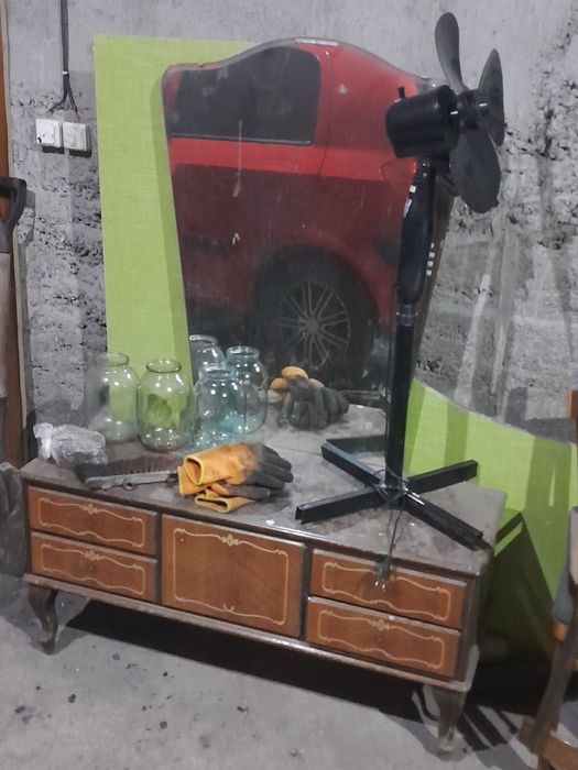 Продам тумба с зеркалом