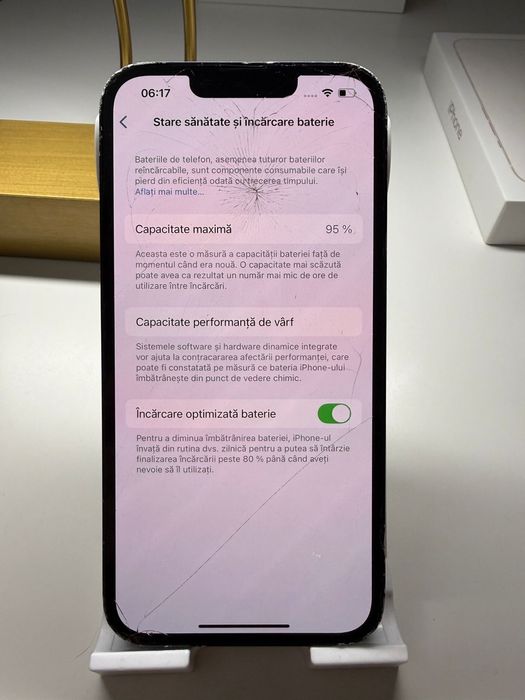iPhone 13 / 128 GB / 96%/ Cutie și Incărcător