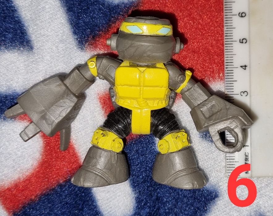 Фигурки различни размери от 5 лв