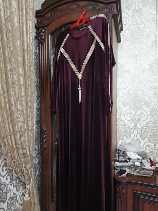 Kiyim sotiladi holati yangi kiyilmagan