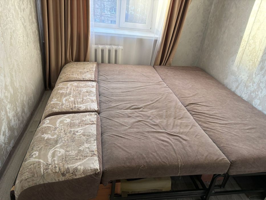 Продам  диван...