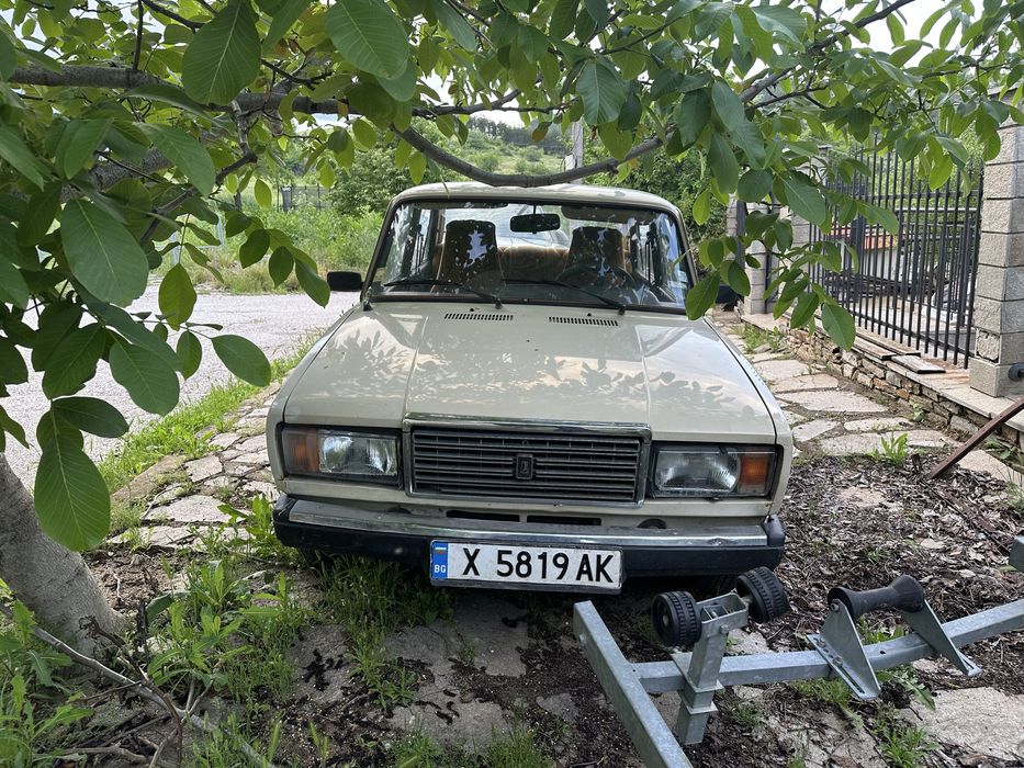 Продавам Lada 2107