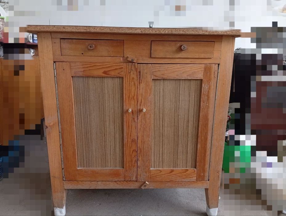 Кухонный стол-тумба