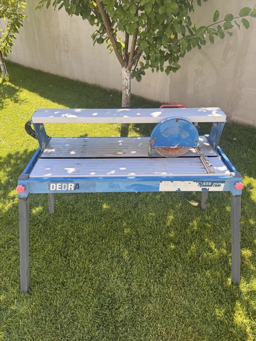 Închiriez mașină profesională tăiat gresie/faianță DEDRA DED7827 650 mm | București - Ilfov - Voluntari