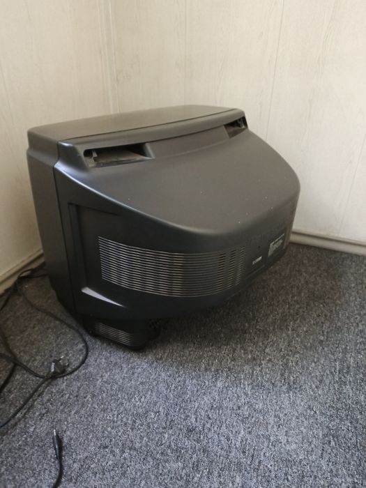 Телевизор б/у, недорого, самовывоз