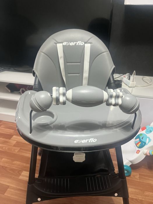 Продам стульчик для кормления