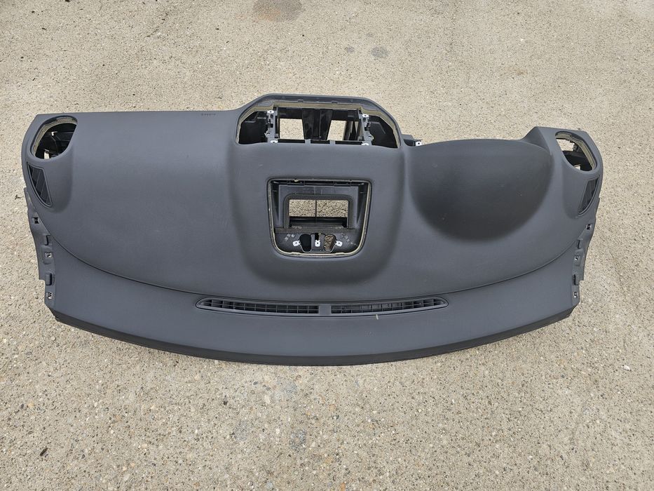 Plansa bord cu airbag originală Volkswagen vw golf plus 2009