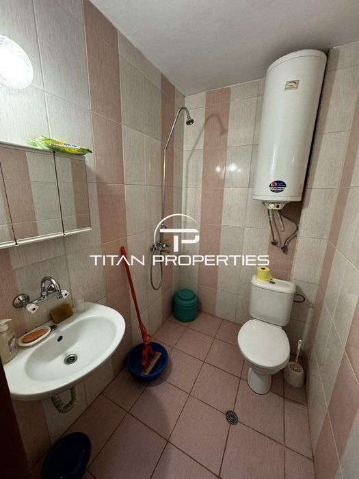 Дава се под наем Тристаен апартамент в Бургас, Център - 90 кв.м за 478.38 € - Снимка #7