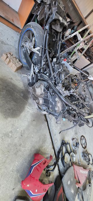 Lot piese sau la bucata honda cbr 500r 2020