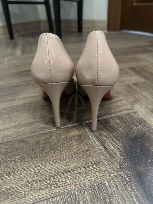 Продам кожанные туфли