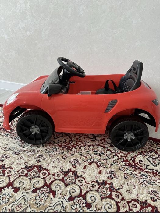 Машина с пульт управлением