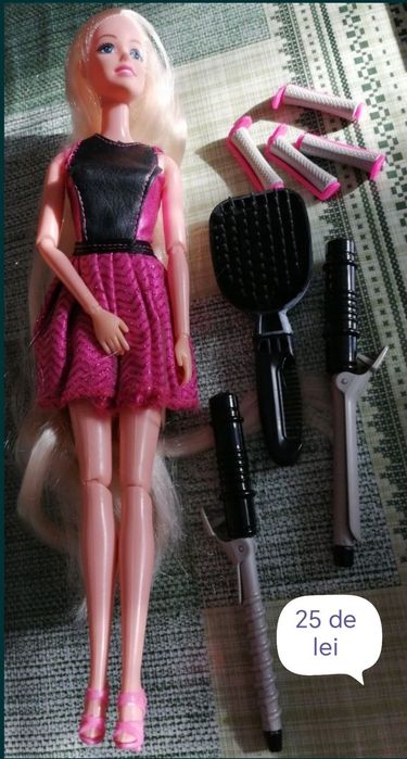 Păpuși Barbie sau gen Barbie