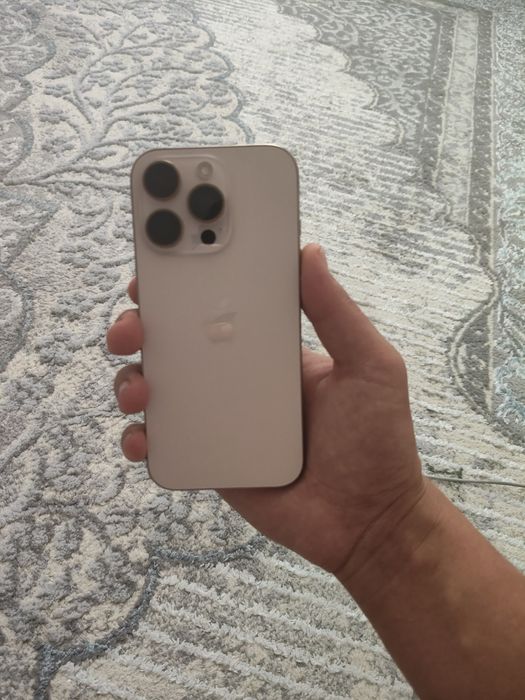 iPhone 16 pro Gold sotiladi xolati tinniq