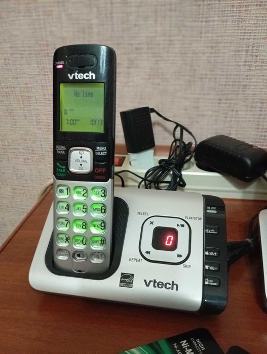 Продам радиотелефон VTECH три трубки на один телефонный номер.