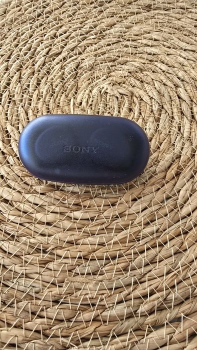 Casti Sony Wf-XB700 cu defect